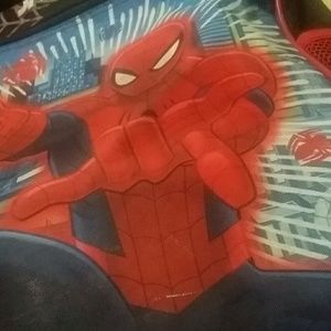 Meet your Posher, Amina